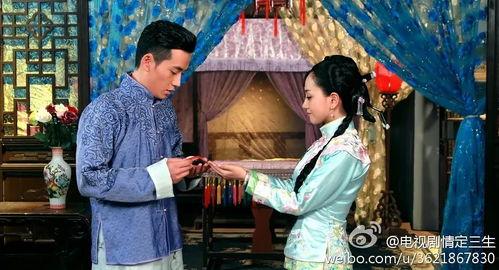 情定三生床吻戏视频,浪漫瞬间，爱意绵绵